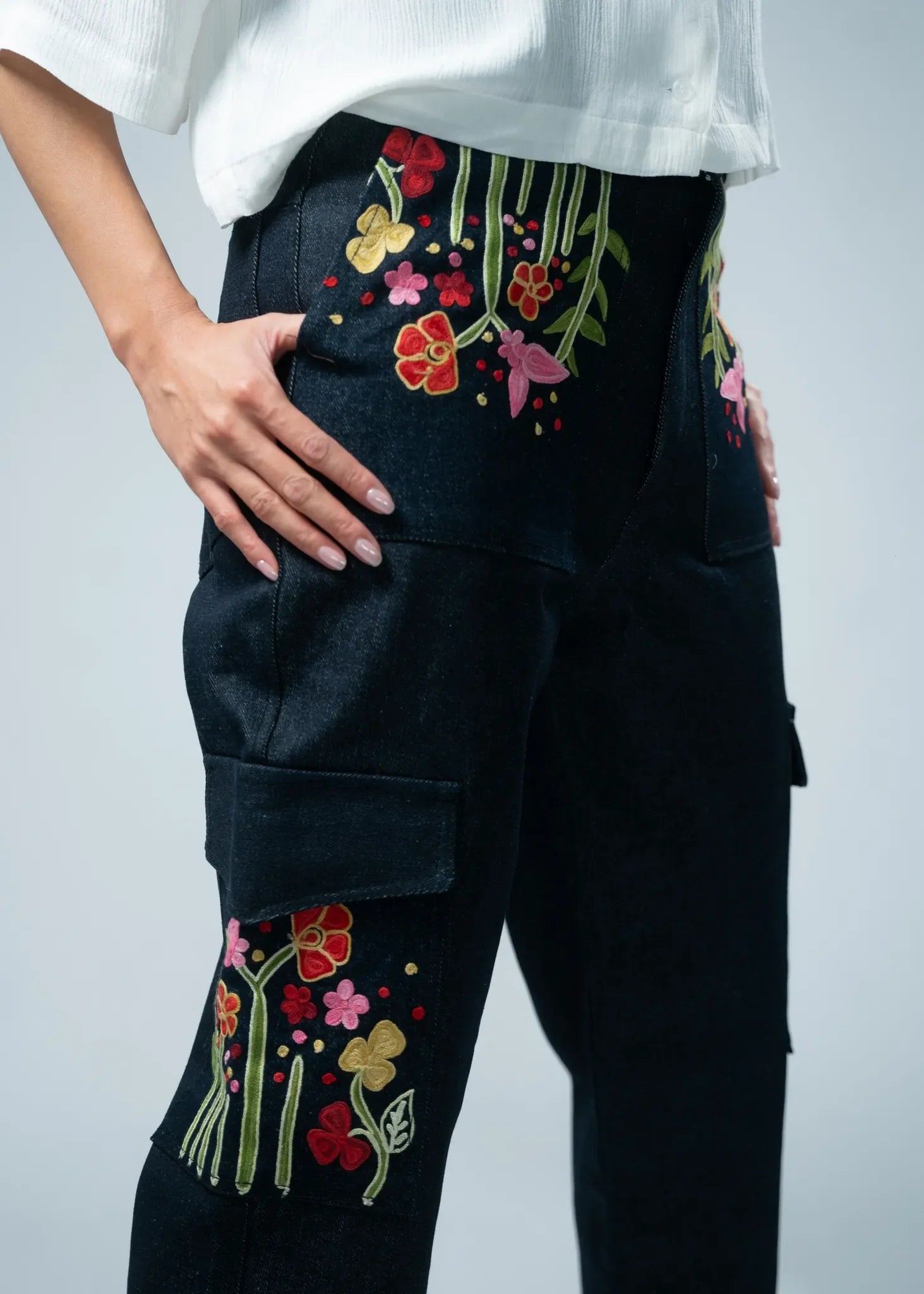 Pocket Thread Cargo Jeans