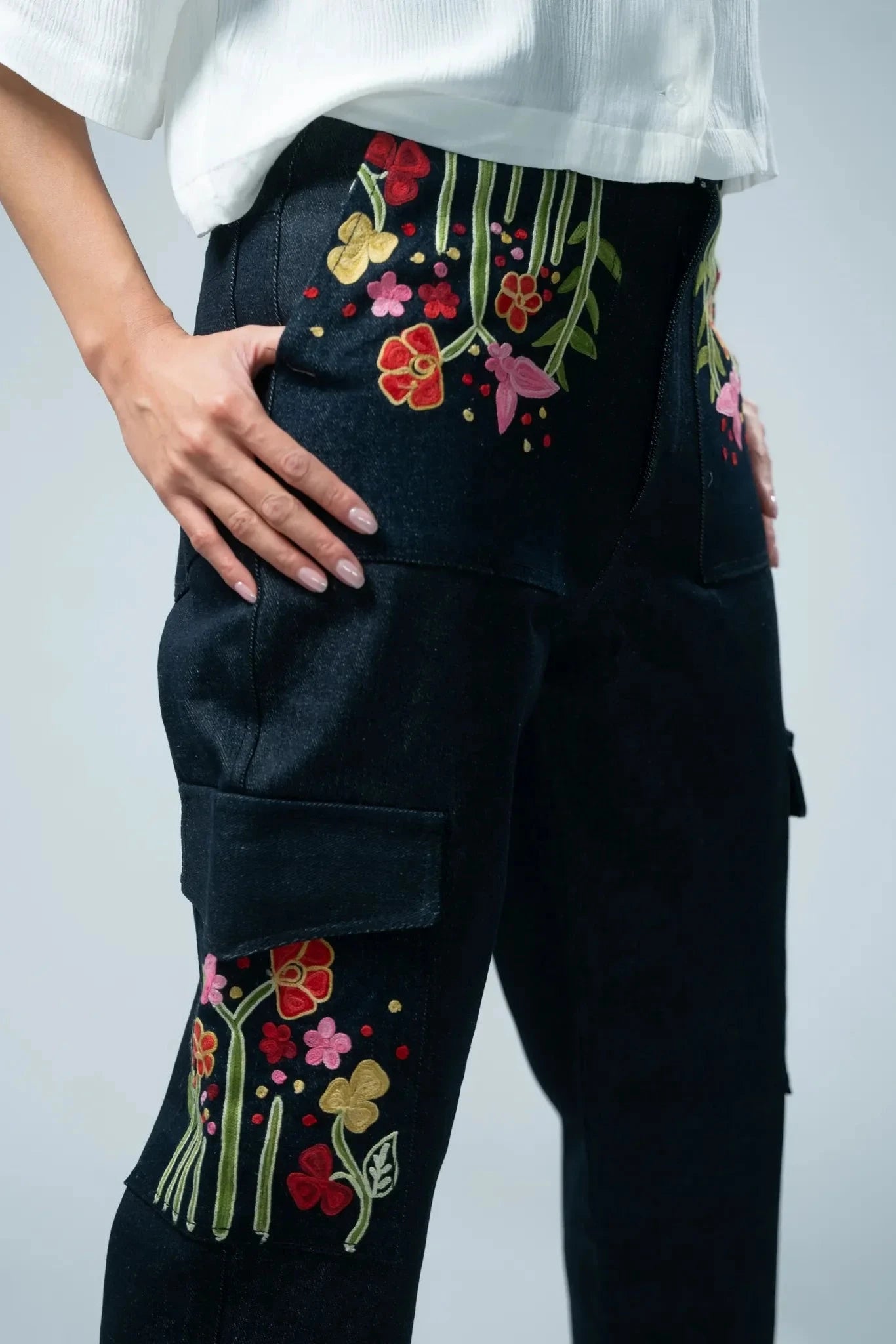 Pocket Thread Cargo Jeans